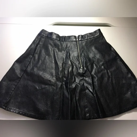 American Eagle Black Skater Faux Leather Mini Skirt - Picture 7 of 11